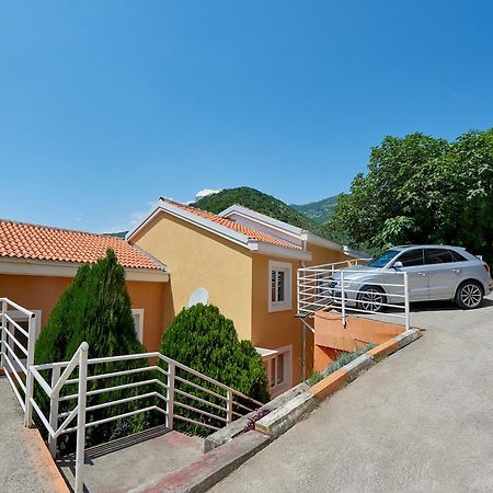 Apartments Villa Relax Petrovac Eksteriør bilde
