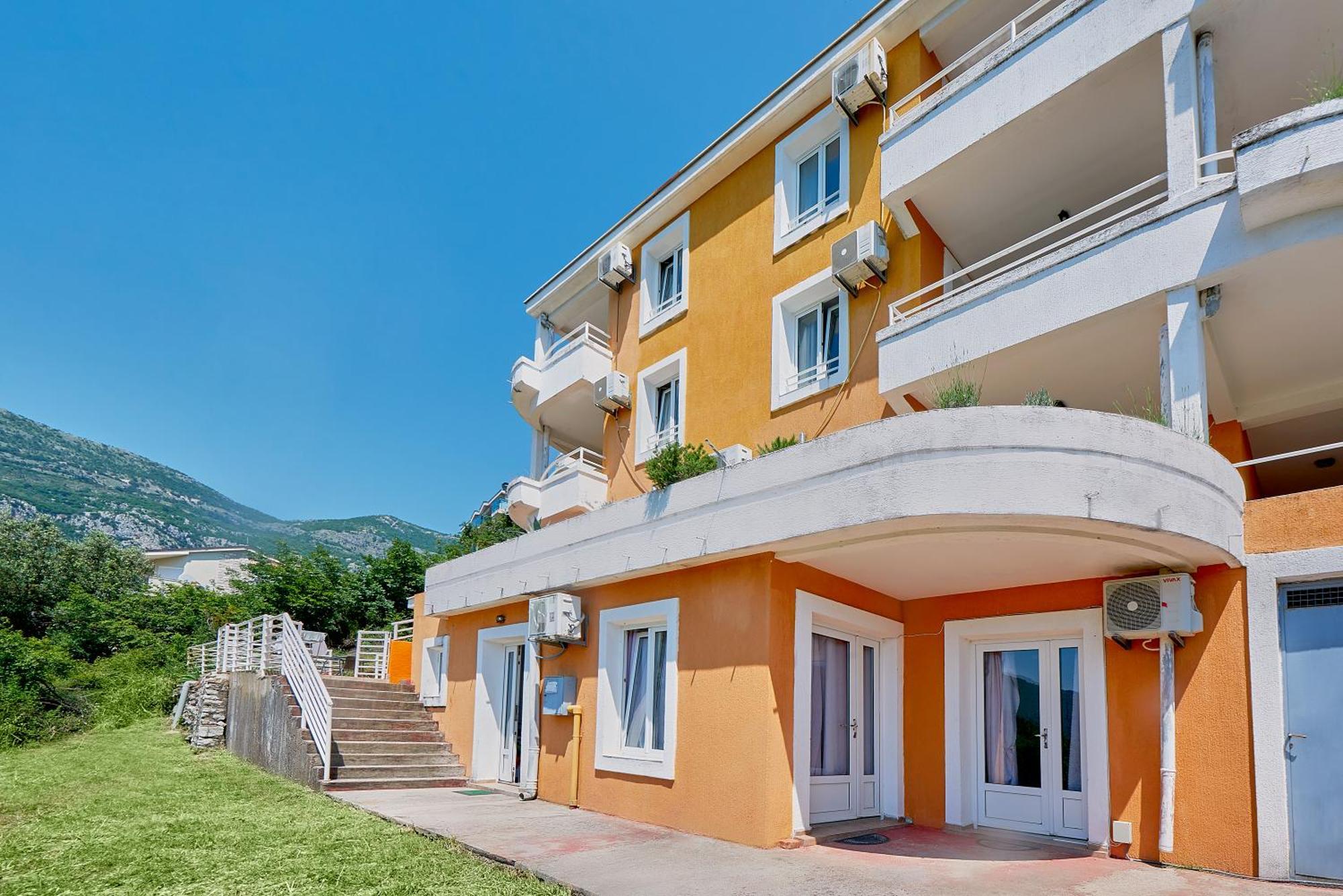 Apartments Villa Relax Petrovac Eksteriør bilde