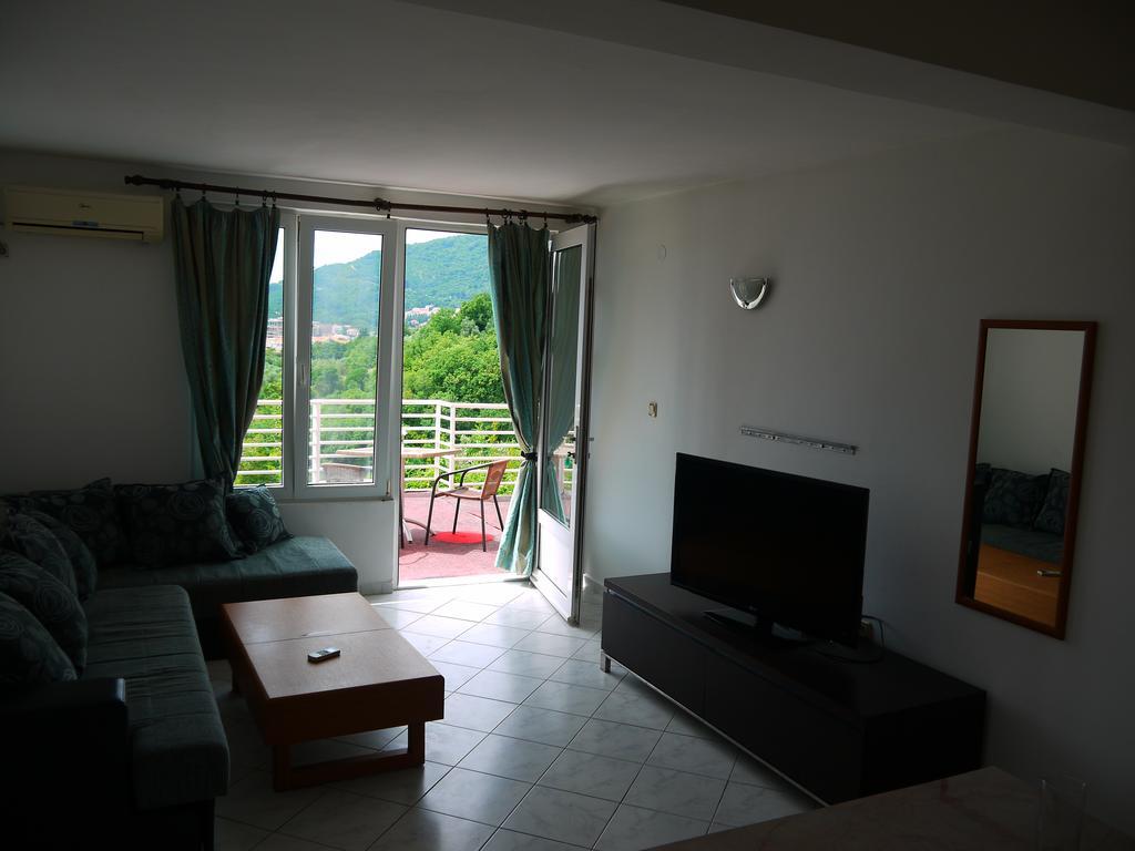 Apartments Villa Relax Petrovac Eksteriør bilde