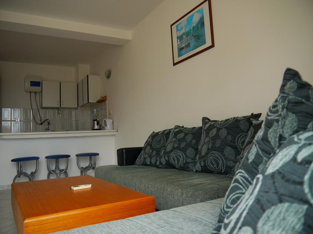 Apartments Villa Relax Petrovac Eksteriør bilde